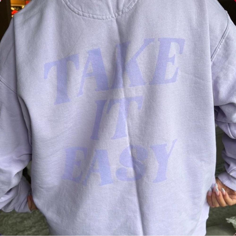Lavender "Take It Easy" Graphic Sweatshirt - Women